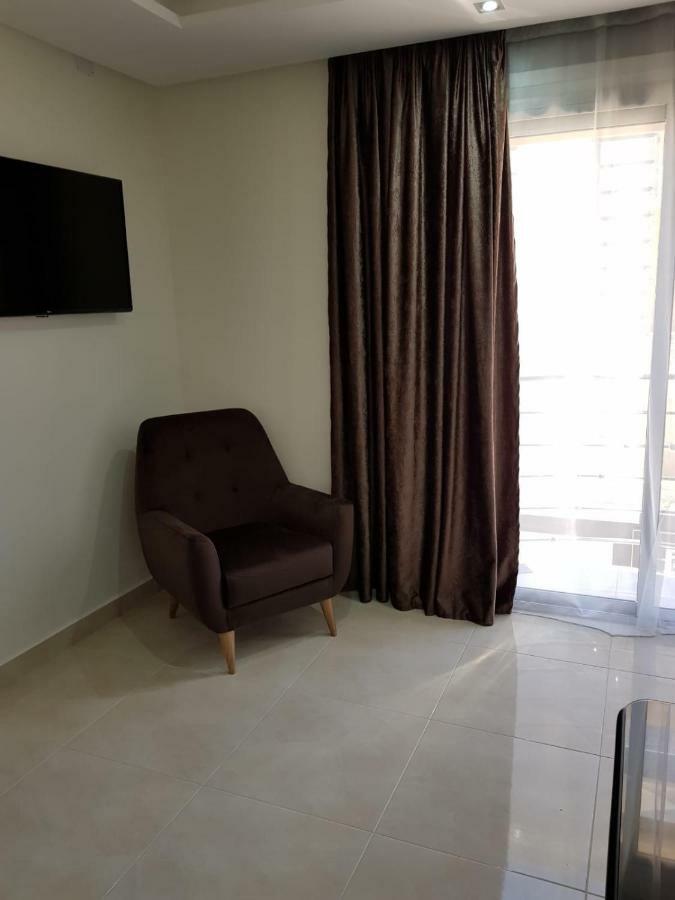 Saramica Seaside Apartment Фнидек Екстериор снимка
